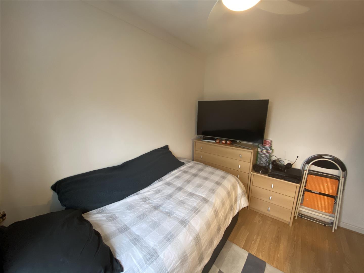 ANOTHER ROOM ASPECT
